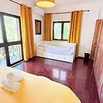 Casa de hóspedes Casa Calidris - Bed, Wine & Breakfast Sesimbra