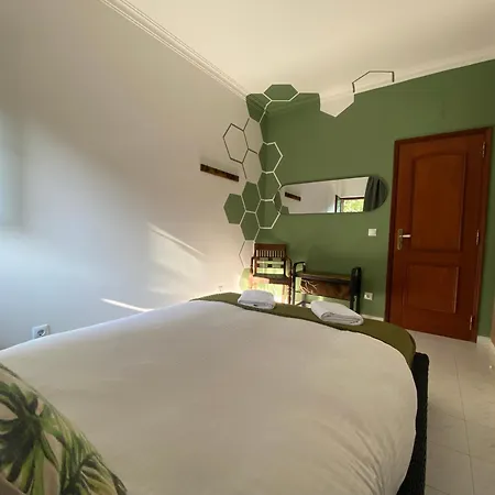 Casa de hóspedes Casa Calidris - Bed, Wine & Breakfast Sesimbra