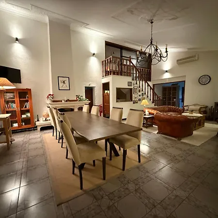 Casa Calidris - Bed, Wine & Breakfast Pensión Sesimbra